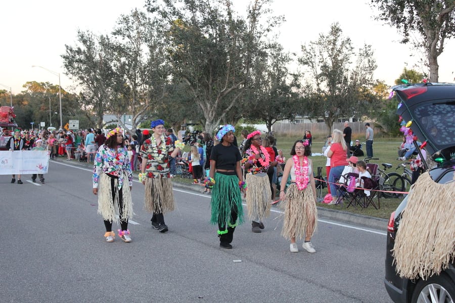Poinsettia_Parade_120724 (118)