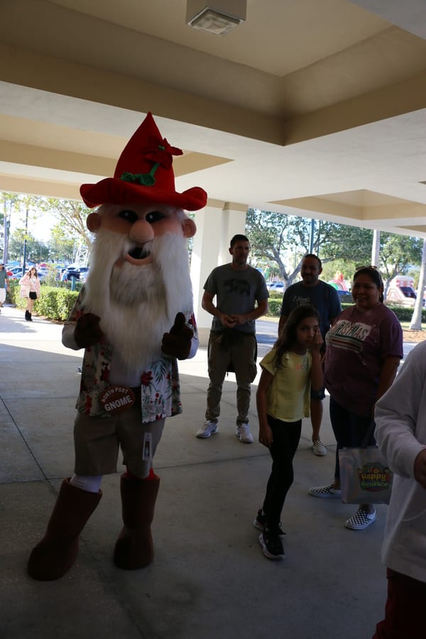 Poinsettia_Festival_120724 (203)