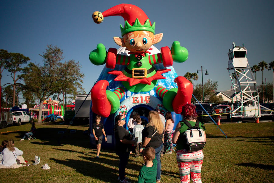 Poinsettia Festival and Parade_CD (5)