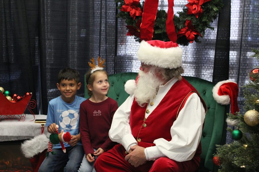 Poinsettia_Festival_120724 (27)