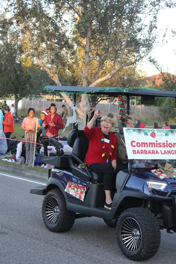 Poinsettia_Parade_120724 (86)