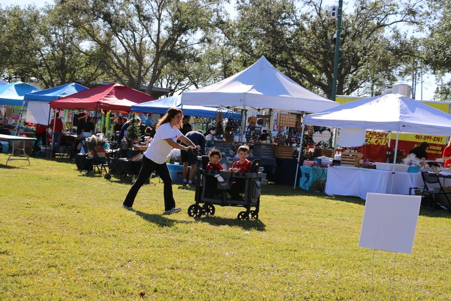 Poinsettia_Festival_120724 (94)