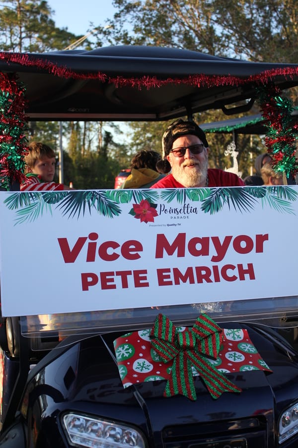 Poinsettia_Parade_120724 (55)