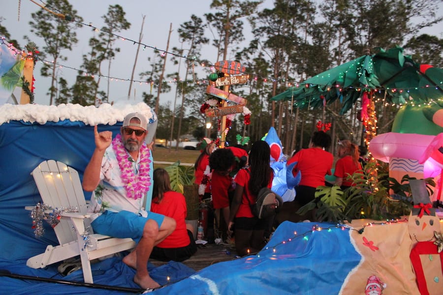 Poinsettia_Parade_120724 (172)