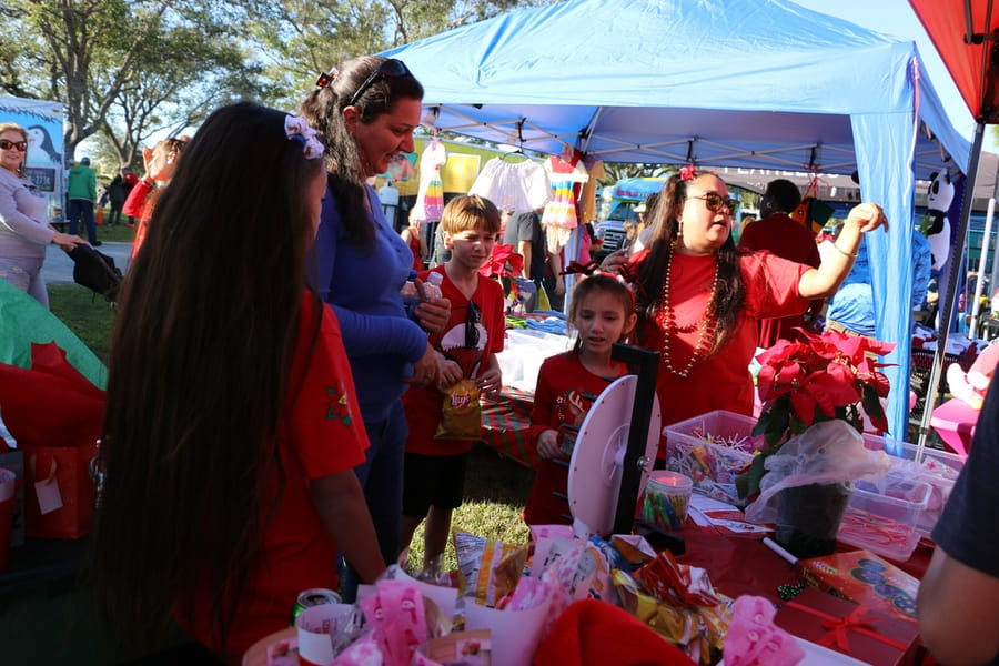 Poinsettia_Festival_120724 (197)
