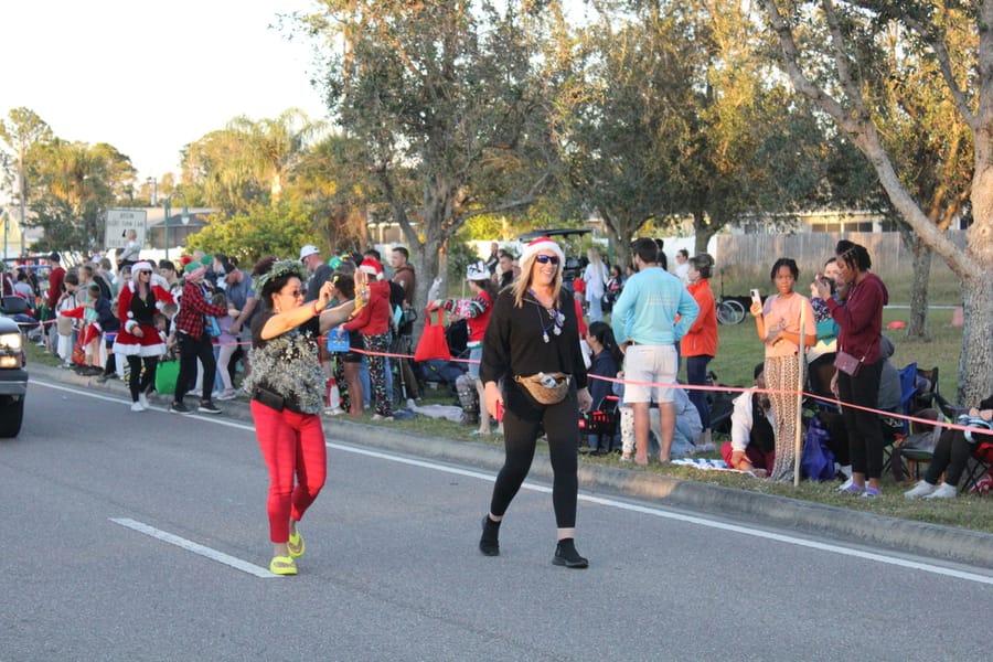 Poinsettia_Parade_120724 (74)