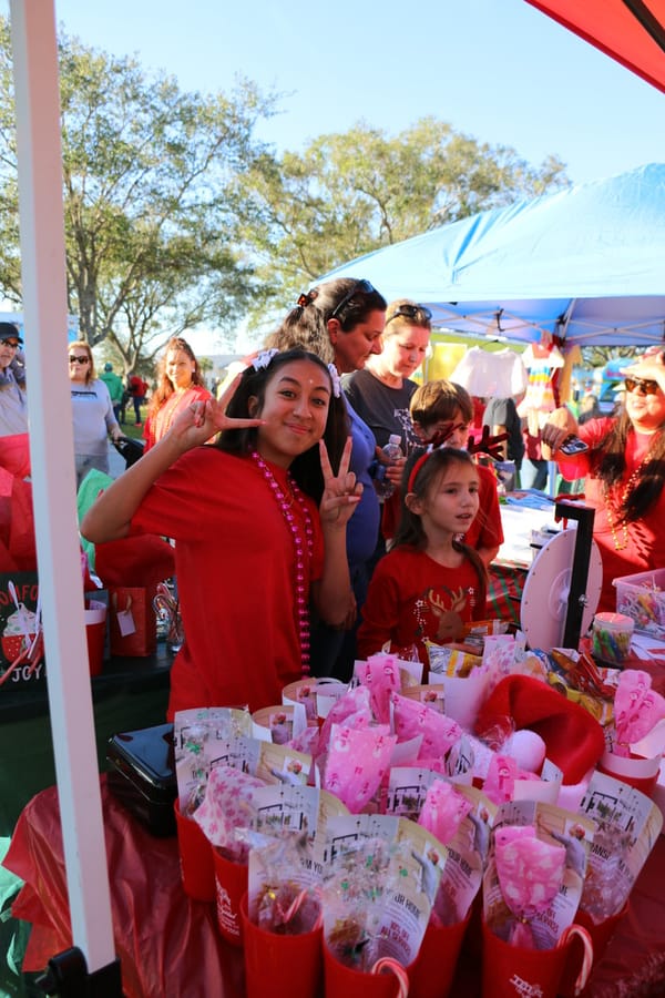Poinsettia_Festival_120724 (199)