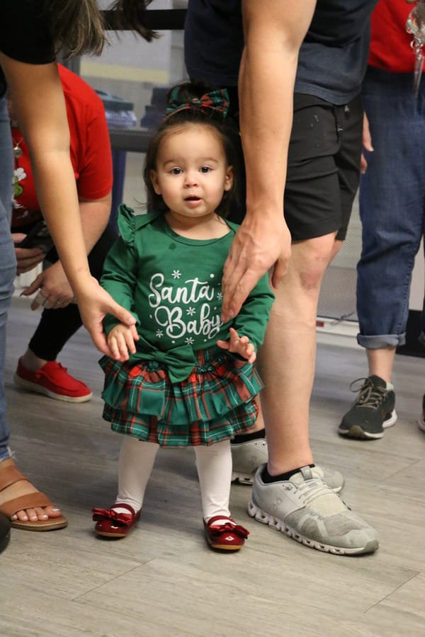 Poinsettia_Santa_120724 (21)
