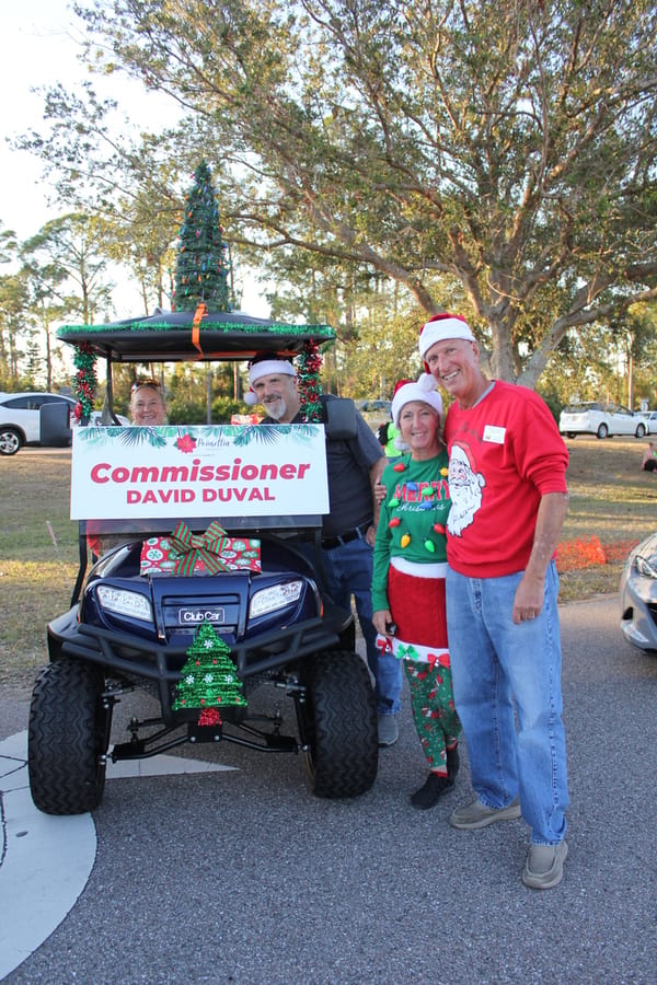 Poinsettia_Parade_120724 (49)