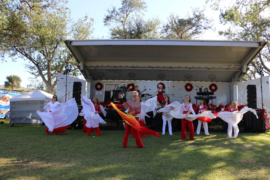 Poinsettia_Festival_120724 (166)