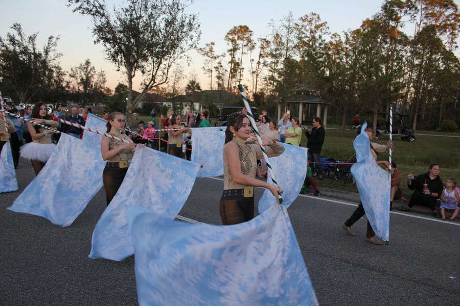 Poinsettia_Parade_120724 (128)