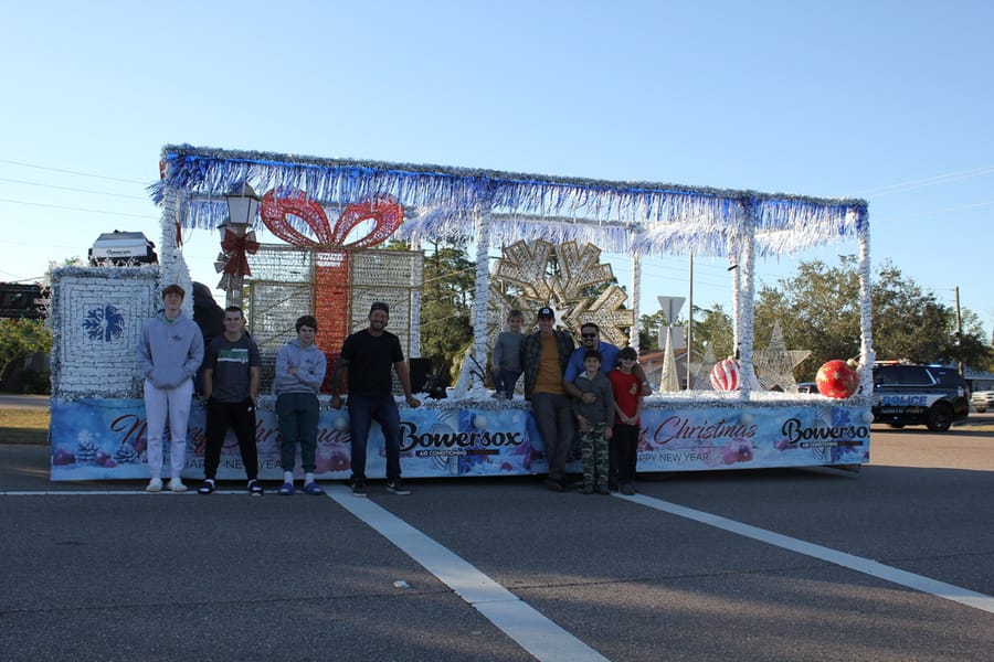 Poinsettia_Parade_120724 (5)