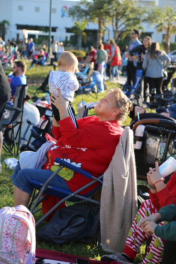 Poinsettia_Parade_120724 (198)