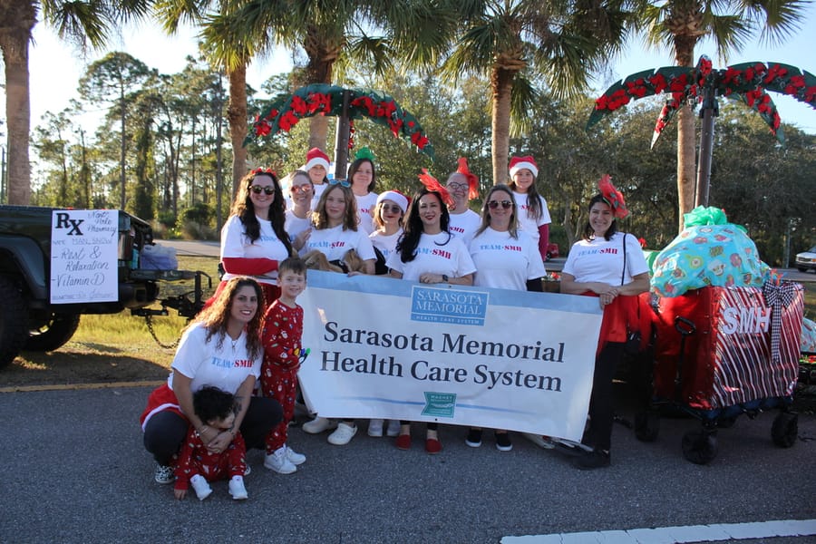 Poinsettia_Parade_120724 (20)
