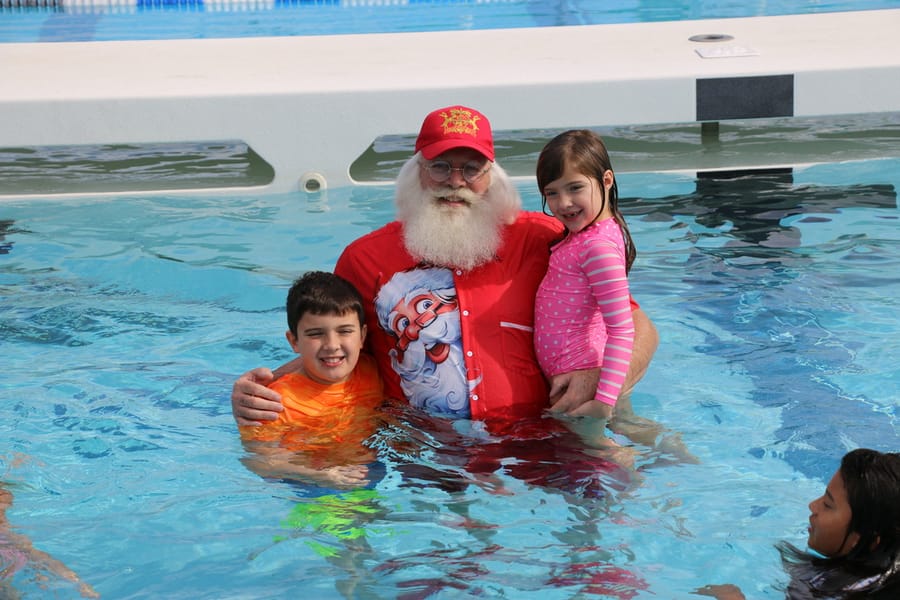 Swim-with-Santa_20241221 (342)