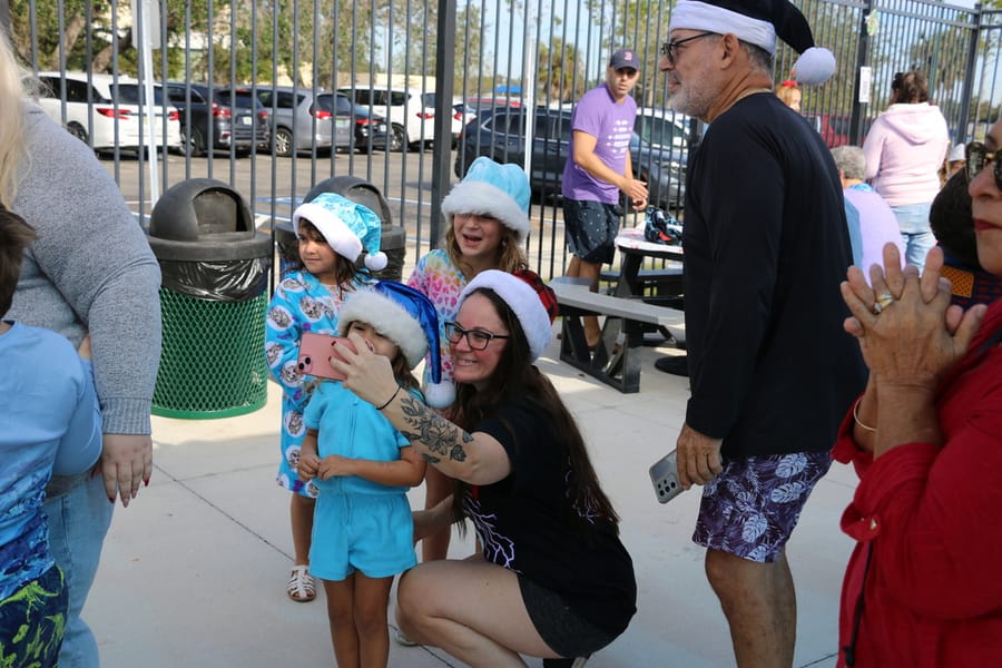 Swim-with-Santa_20241221 (245)