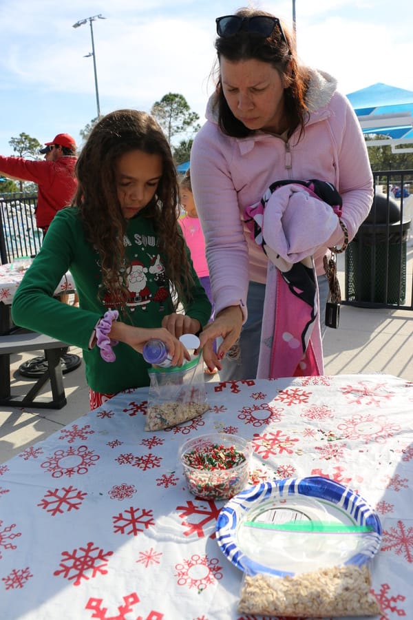 Swim-with-Santa_20241221 (224)