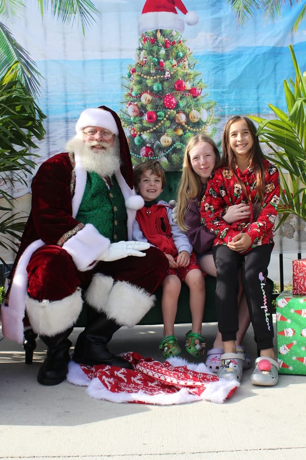 Swim-with-Santa_20241221 (73)