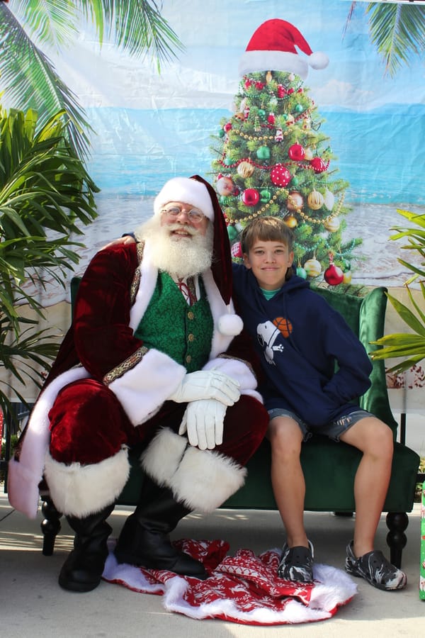 Swim-with-Santa_20241221 (39)