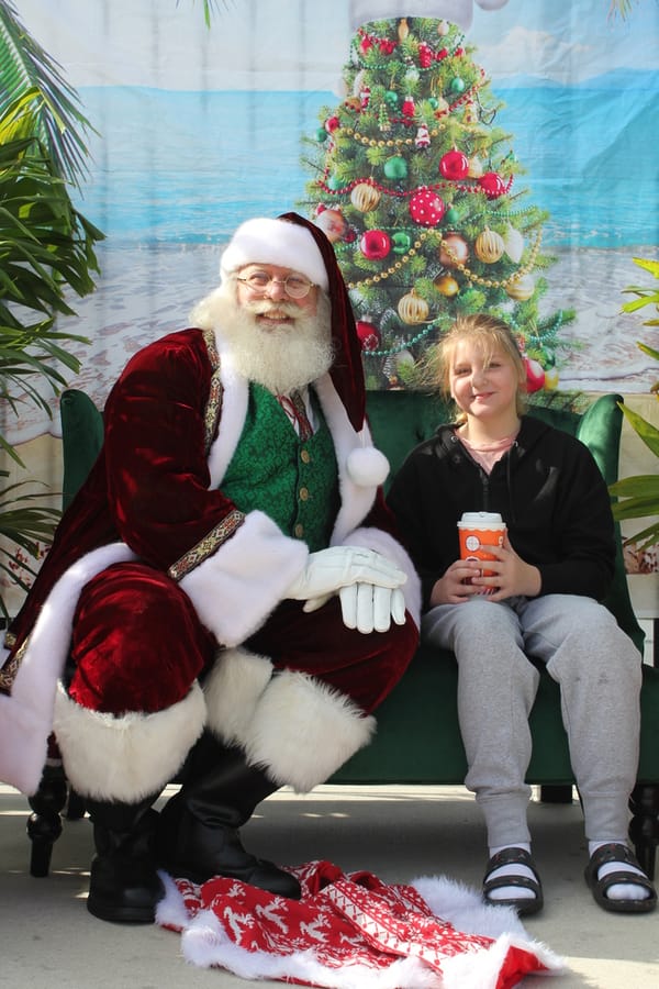 Swim-with-Santa_20241221 (108)