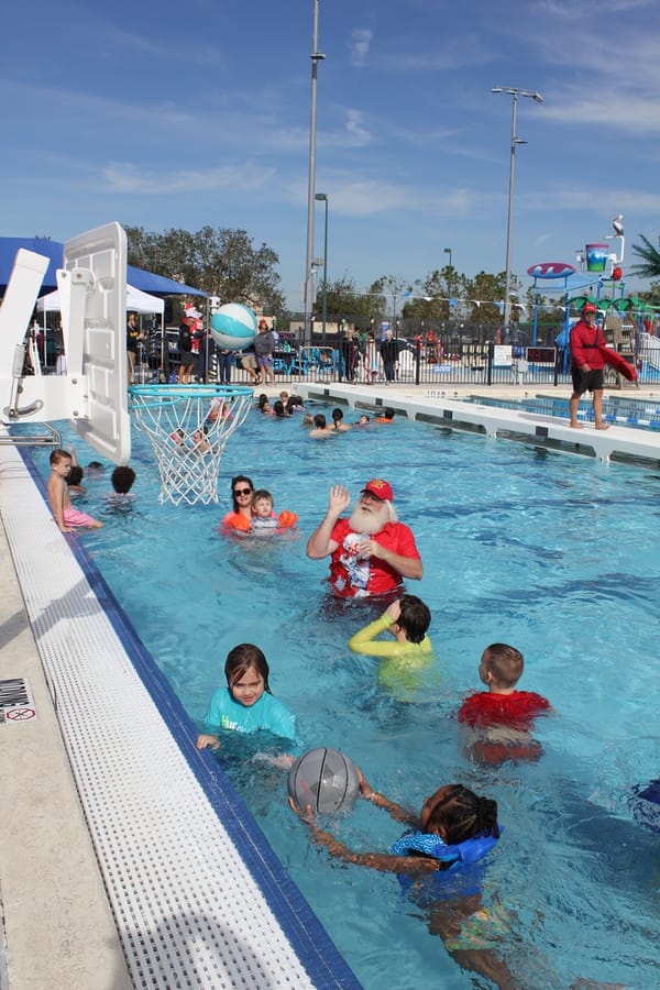 Swim-with-Santa_20241221 (195)