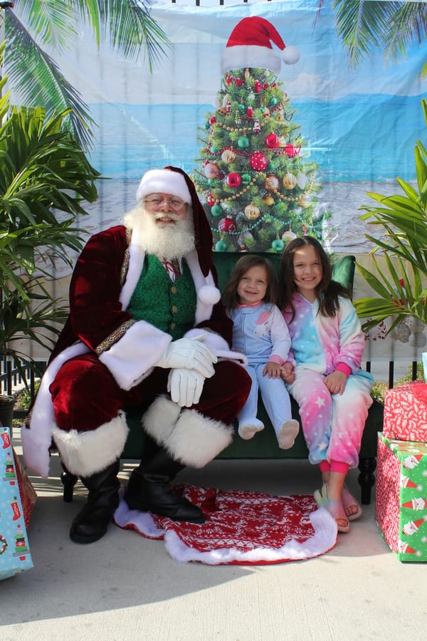 Swim-with-Santa_20241221 (23)