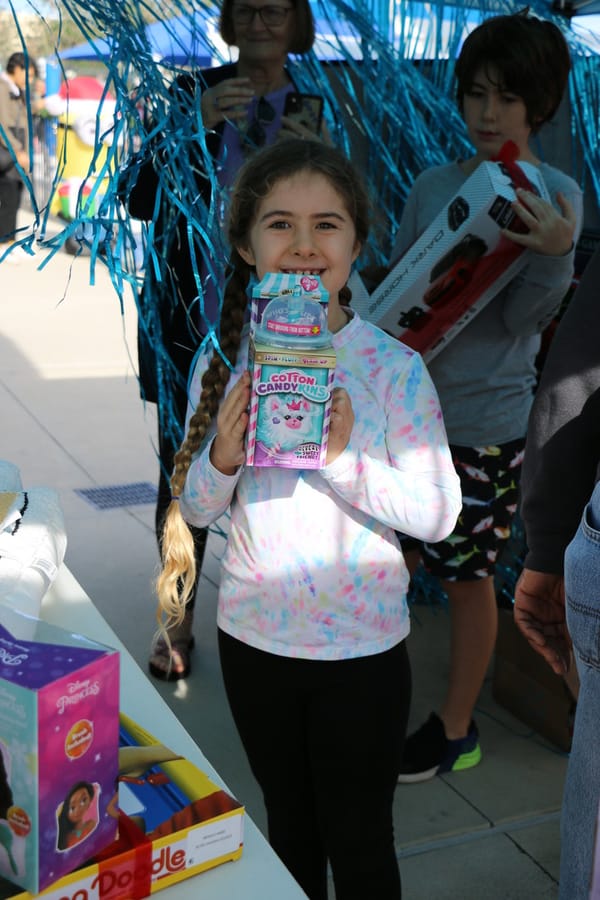 Swim-with-Santa_20241221 (298)