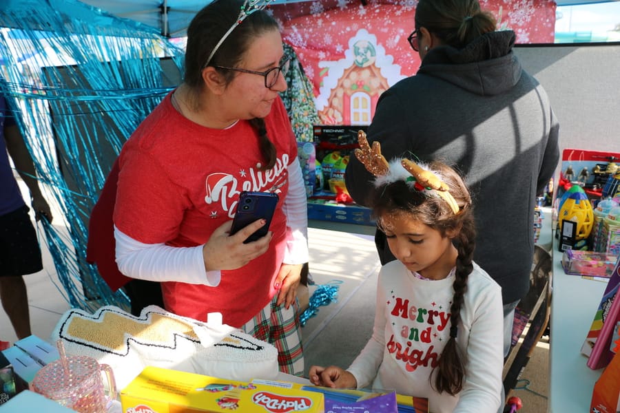 Swim-with-Santa_20241221 (286)