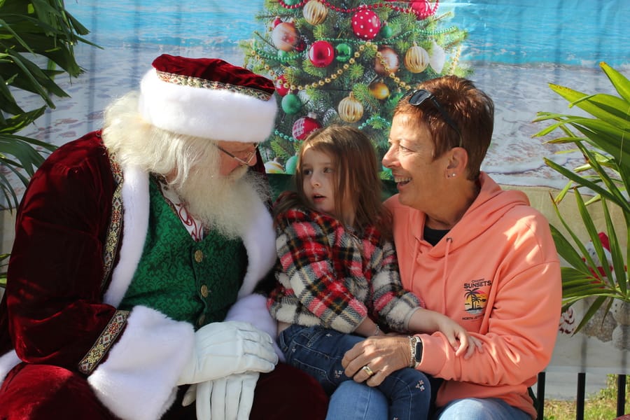Swim-with-Santa_20241221 (19)