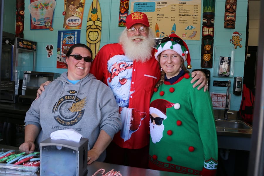 Swim-with-Santa_20241221 (492)