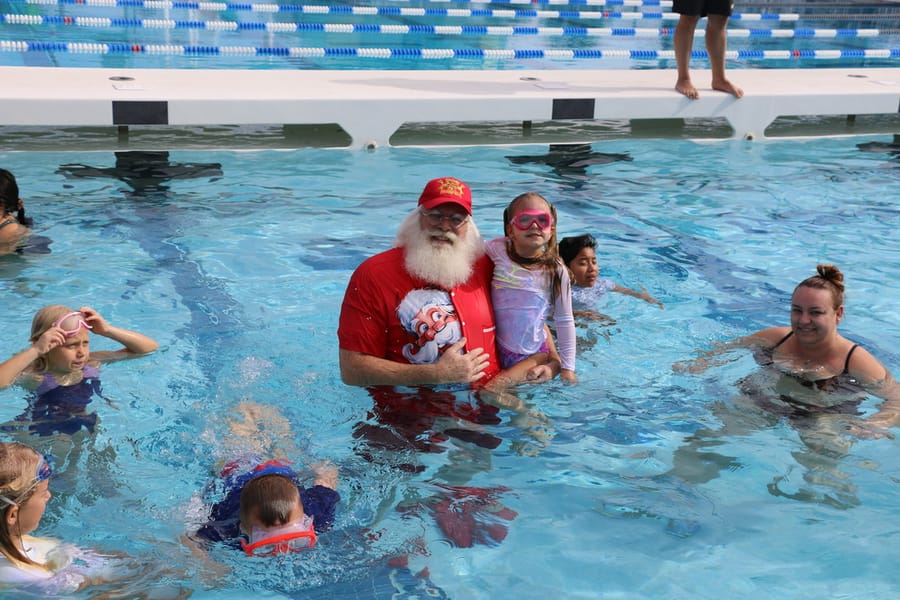 Swim-with-Santa_20241221 (345)