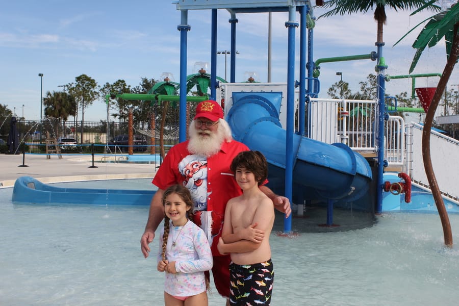 Swim-with-Santa_20241221 (169)