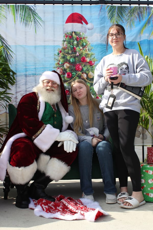 Swim-with-Santa_20241221 (113)