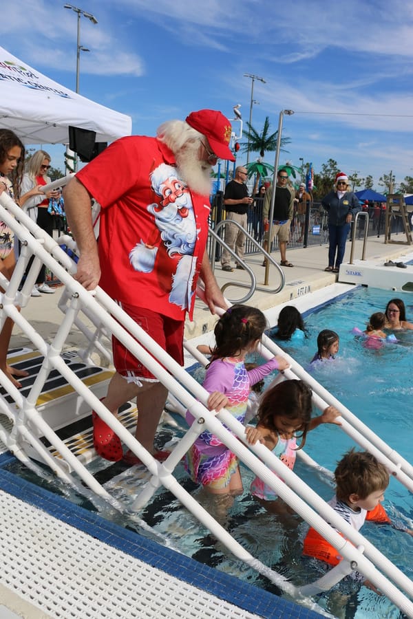 Swim-with-Santa_20241221 (331)