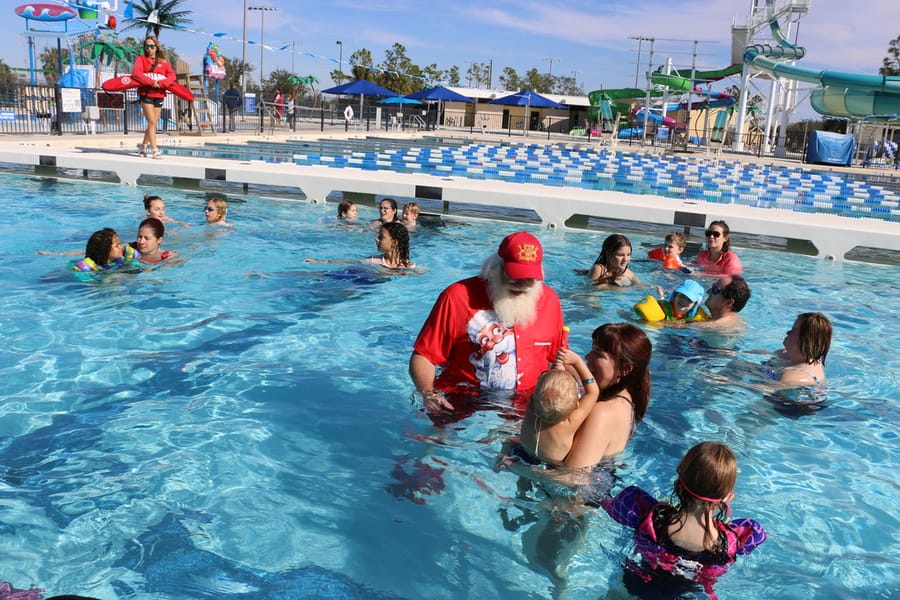 Swim-with-Santa_20241221 (440)