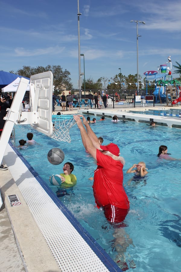 Swim-with-Santa_20241221 (192)