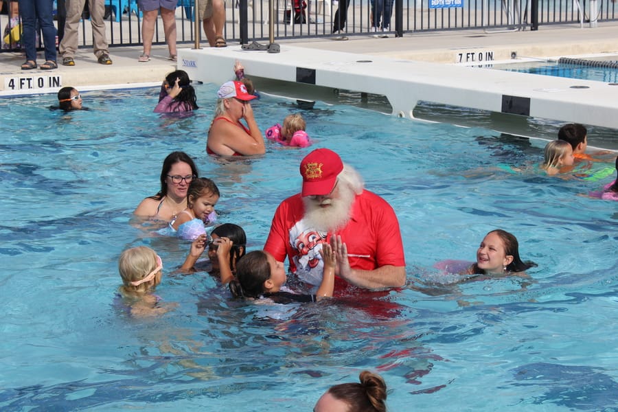 Swim-with-Santa_20241221 (175)