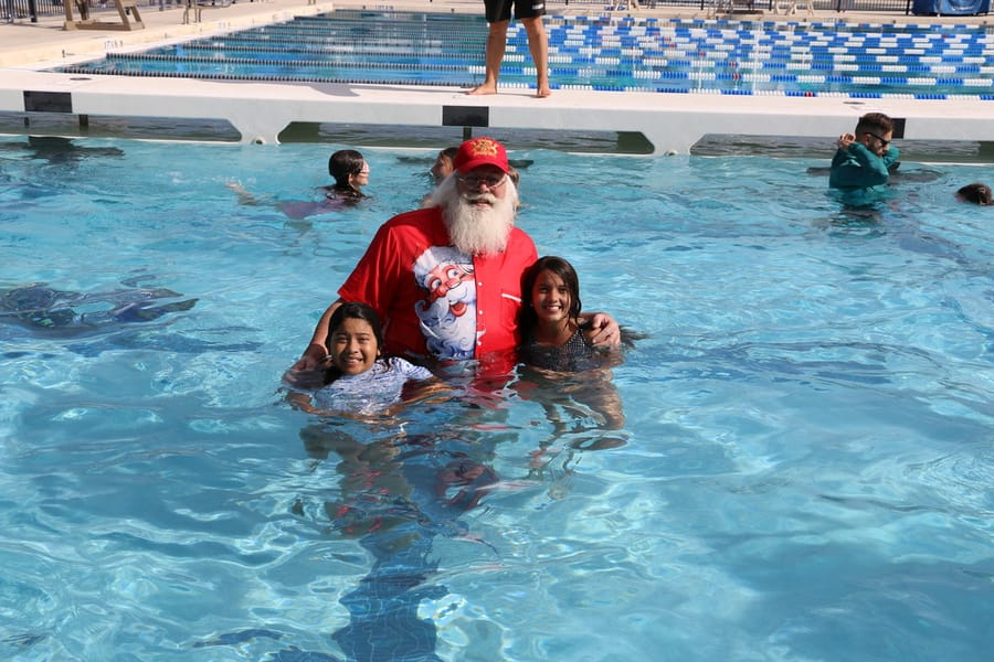 Swim-with-Santa_20241221 (384)
