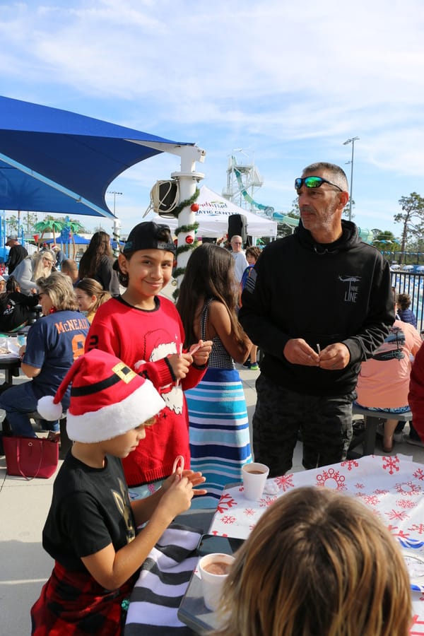 Swim-with-Santa_20241221 (260)