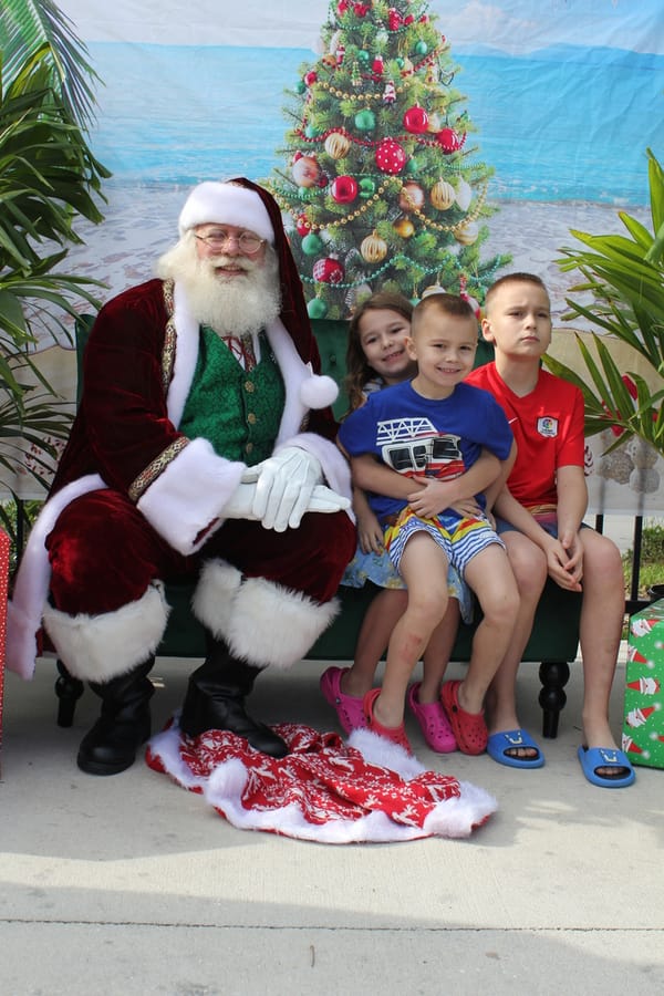 Swim-with-Santa_20241221 (151)