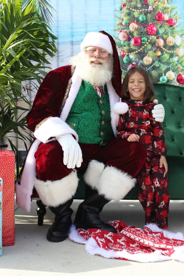Swim-with-Santa_20241221 (80)
