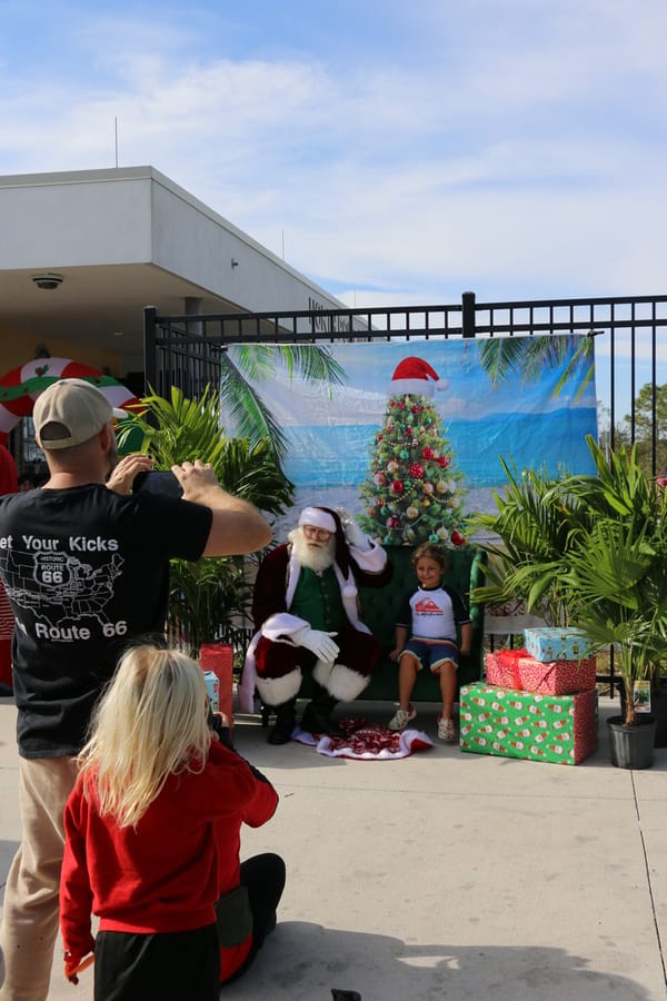 Swim-with-Santa_20241221 (246)