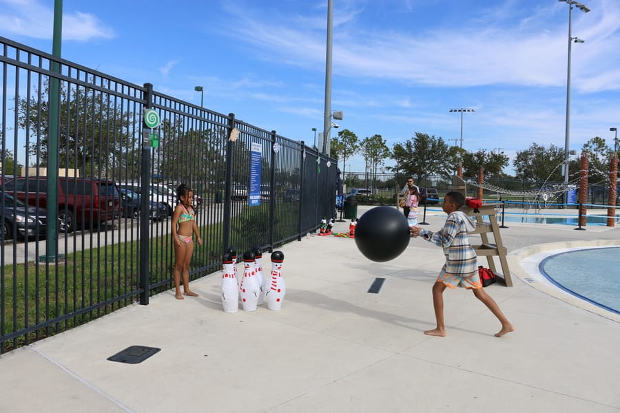 Swim-with-Santa_20241221 (322)