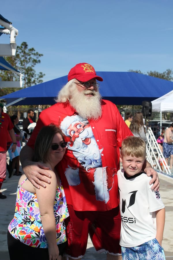 Swim-with-Santa_20241221 (210)