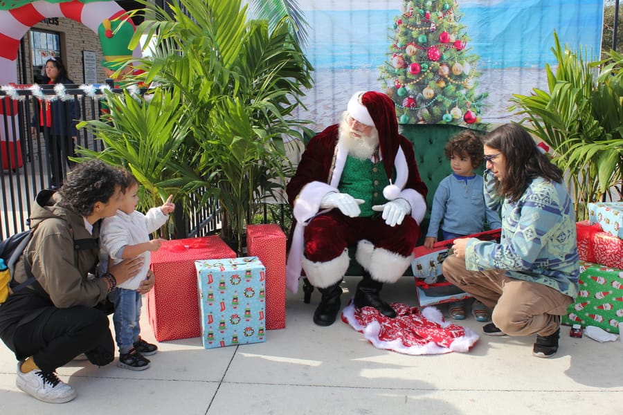 Swim-with-Santa_20241221 (145)