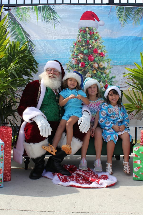 Swim-with-Santa_20241221 (50)