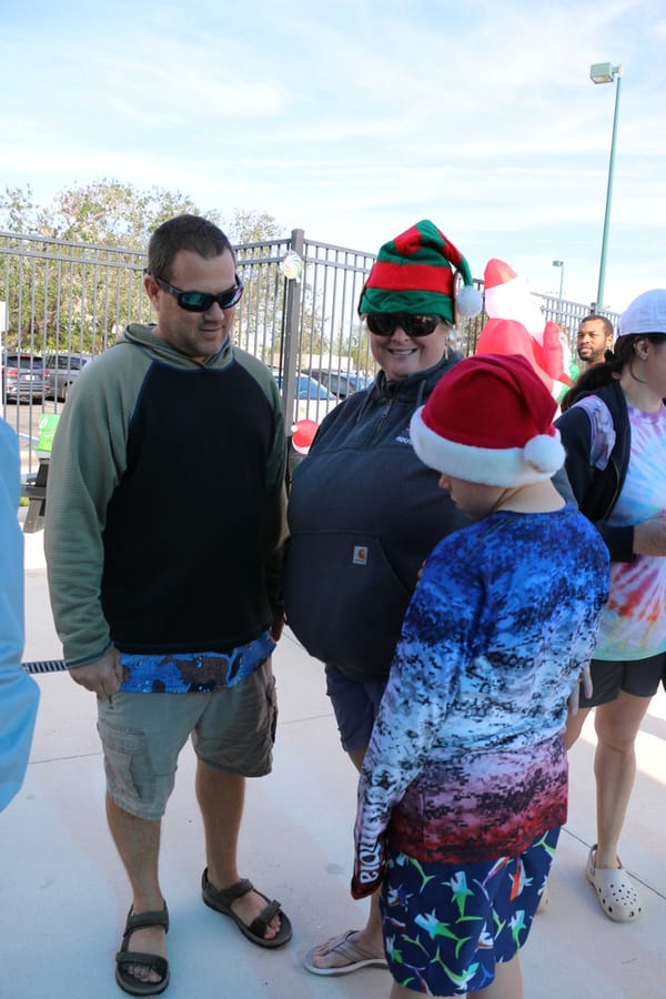 Swim-with-Santa_20241221 (228)