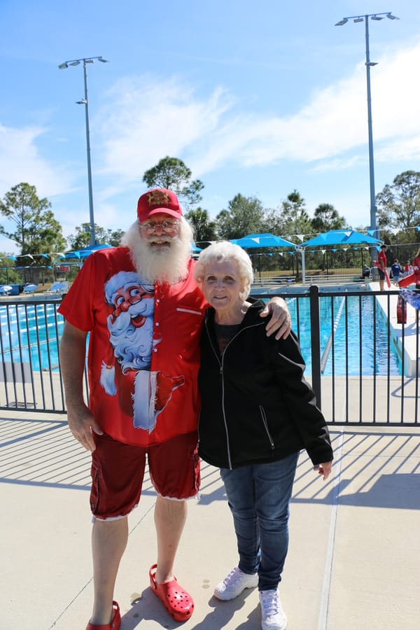 Swim-with-Santa_20241221 (465)