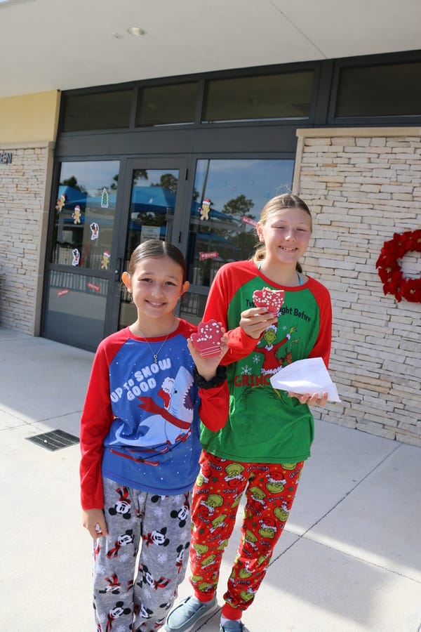 Swim-with-Santa_20241221 (258)