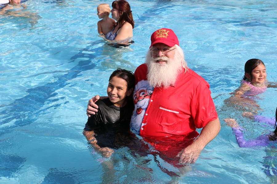 Swim-with-Santa_20241221 (394)